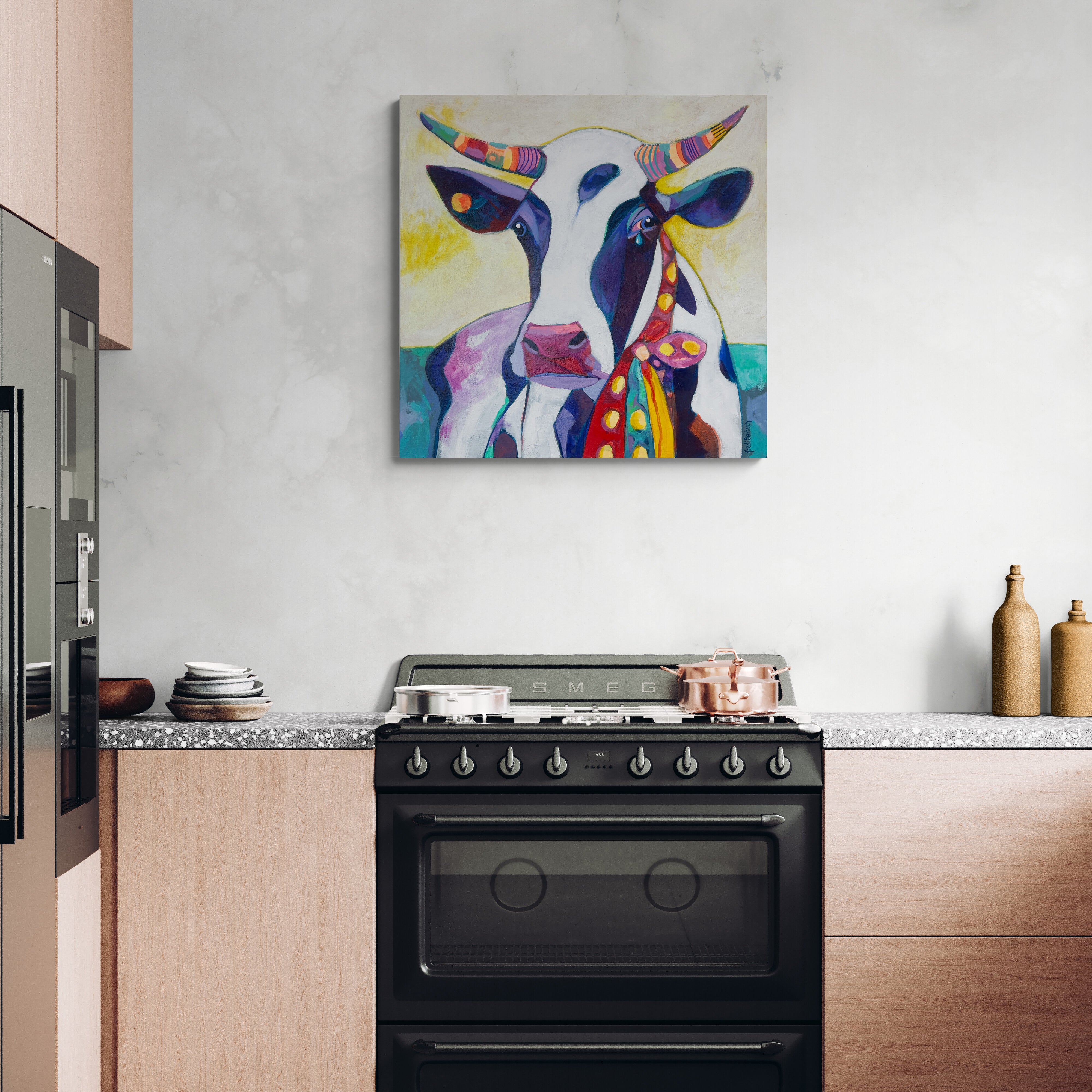 Pop Art Kuh 80x80cm Moody Blues, bunte Kuh Halstuch farbige Hörner Tropfen, Mooody Blues Serie, Acryl Leinwand Original Fredi Gertsch, in Wohnraum über Küchenzeile