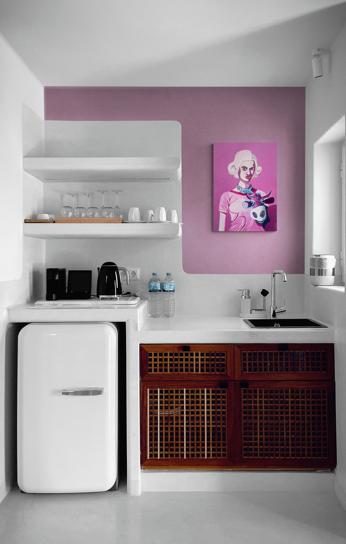 Small_stucco_kitchen.jpg